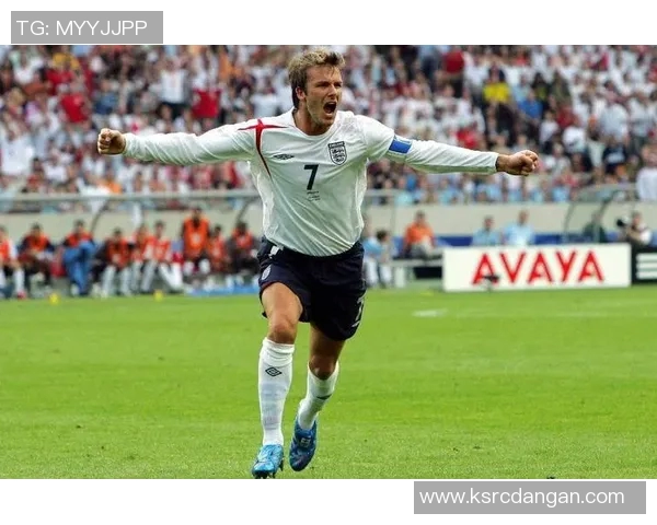 足球明星在镜头下的精彩瞬间与背后的故事揭秘